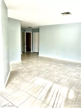 Photo #3: 2540525 Listing 