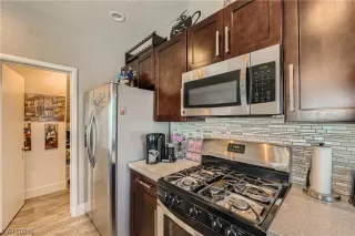 Photo #6: 2540543 Listing