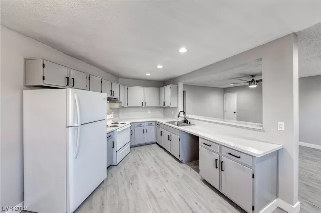 MLS: 2540554 Condo For Sale