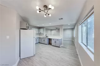 Photo #2: 2540554 Listing