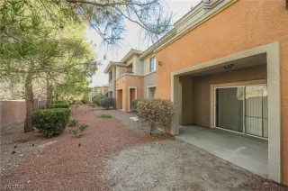 Photo #4: 2540600 Listing 