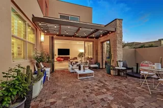 Photo #1: 2540628 Listing 