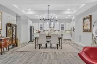 Photo #6: 2540628 Listing 