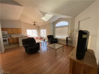 Photo #1: 2540643 Listing 