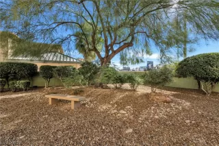 Photo #3: 2540672 Listing