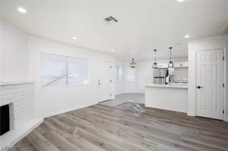 Photo #4: 2540692 Listing 