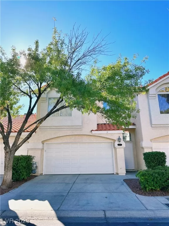 MLS: 2540767 Condo For Sale