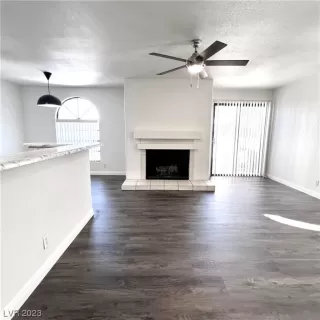 Photo #5: 2540785 Listing 