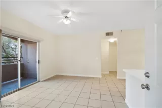 Photo #2: 2540809 Listing