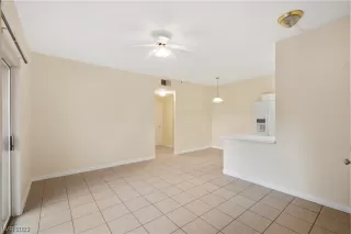 Photo #3: 2540809 Listing