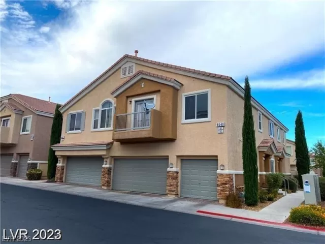 MLS: 2540810 Condo For Sale