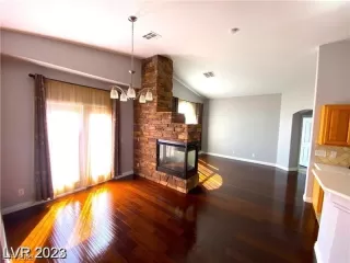 Photo #1: 2540810 Listing