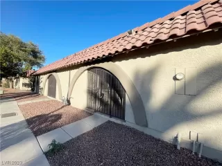 Photo #1: 2540816 Listing 