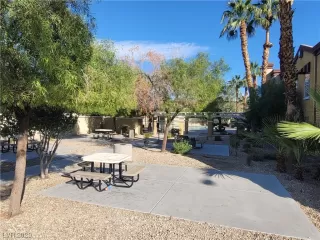 Photo #2: 2540823 Listing 