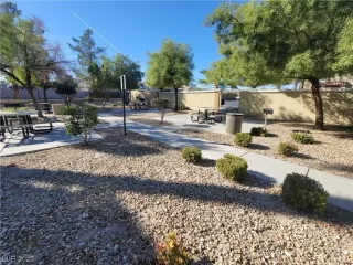 Photo #4: 2540823 Listing 