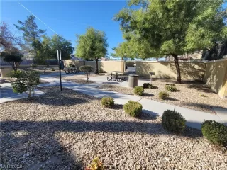 Photo #5: 2540823 Listing 