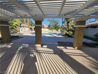 Photo #6: 2540823 Listing 