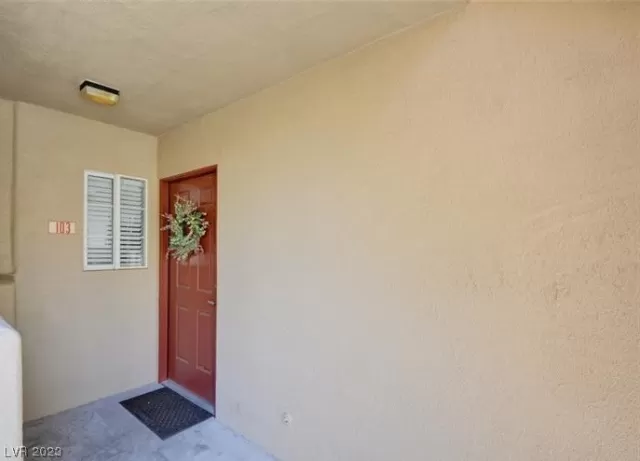 MLS: 2540880 Condo For Sale