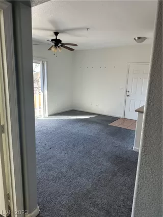 Photo #5: 2540890 Listing 