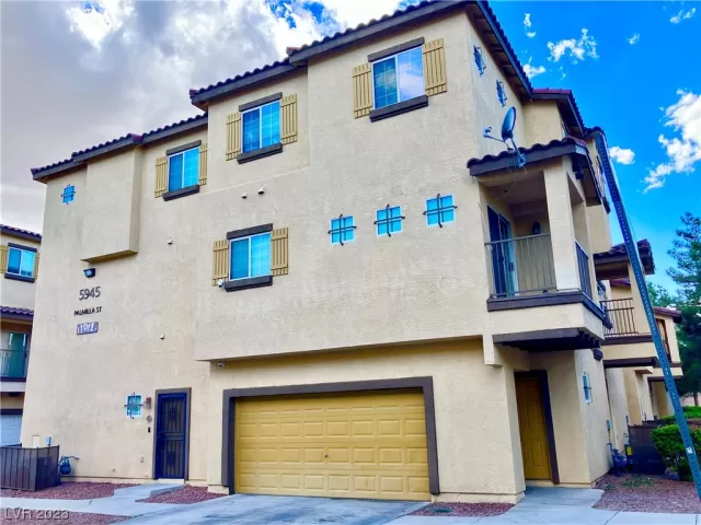 MLS: 2540929 Condo For Sale