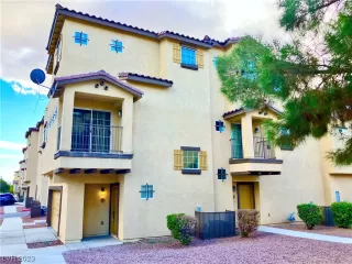 Photo #1: 2540929 Listing 