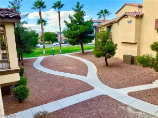 Photo #3: 2540929 Listing 