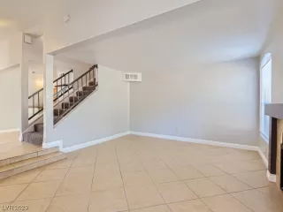 Photo #3: 2540951 Listing 