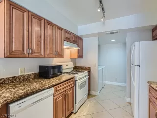 Photo #5: 2540951 Listing 