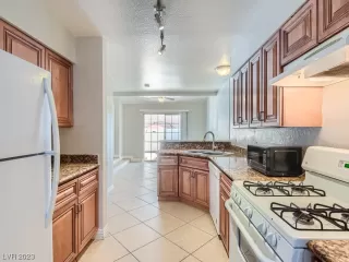 Photo #6: 2540951 Listing 