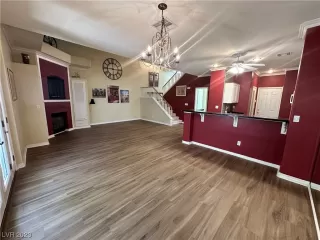 Photo #6: 2540967 Listing