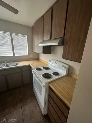 Photo #4: 2540977 Listing 