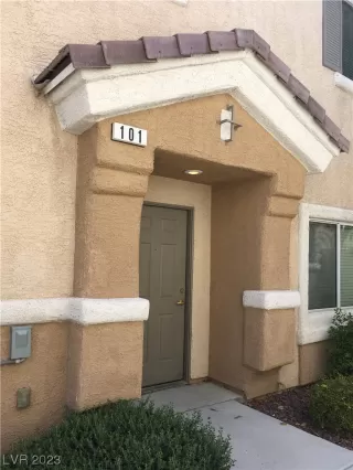 Photo #1: 2541003 Listing 