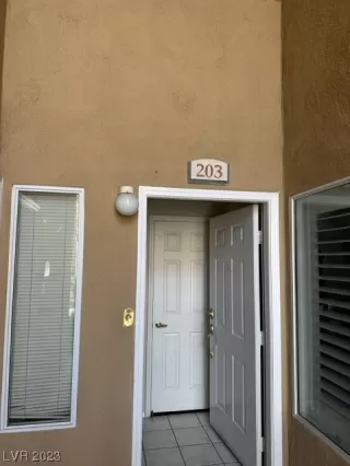 Photo #1: 2541009 Listing 