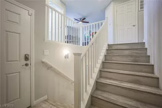 Photo #5: 2541022 Listing 