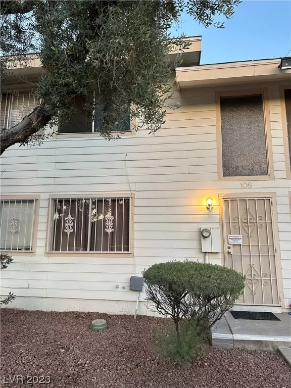 MLS: 2541047 Condo For Sale