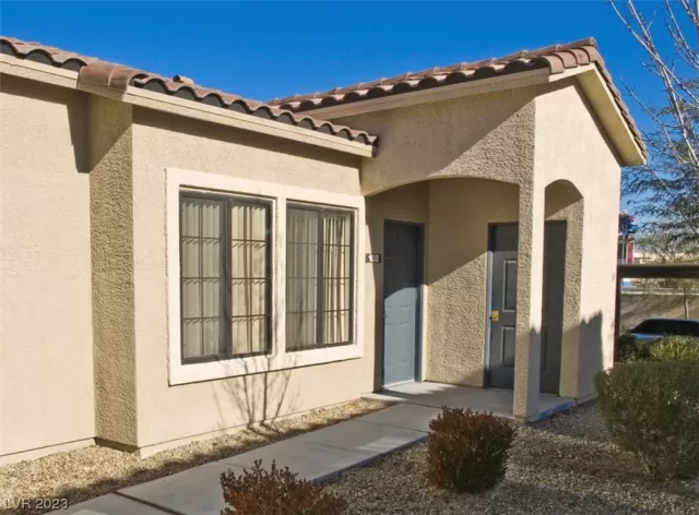 MLS: 2541062 Condo For Sale