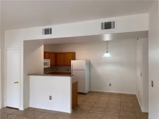 Photo #1: 2541062 Listing 