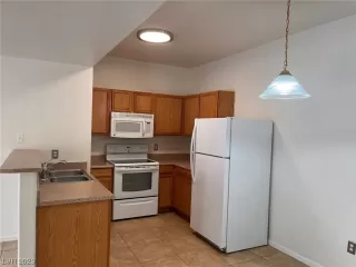 Photo #2: 2541062 Listing 