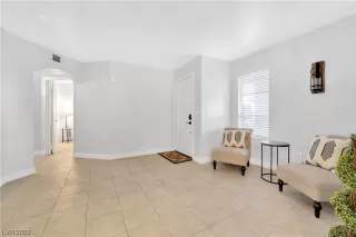 Photo #3: 2541087 Listing 