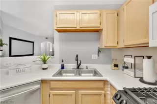 Photo #6: 2541087 Listing 