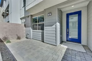 Photo #1: 2541122 Listing