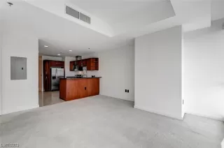 Photo #5: 2541133 Listing 