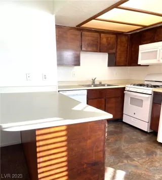 Photo #6: 2541135 Listing 