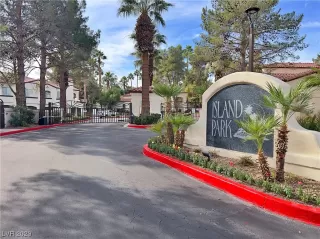 Photo #2: 2541146 Listing 