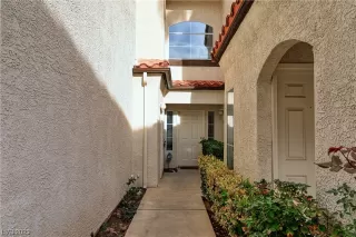 Photo #3: 2541146 Listing 