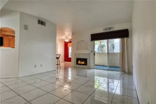 Photo #5: 2541146 Listing 