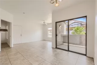 Photo #3: 2541153 Listing 