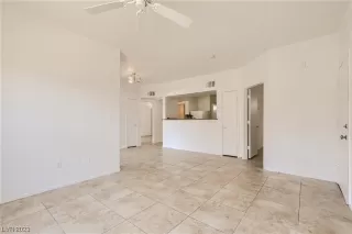 Photo #4: 2541153 Listing 