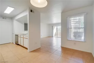 Photo #3: 2541154 Listing