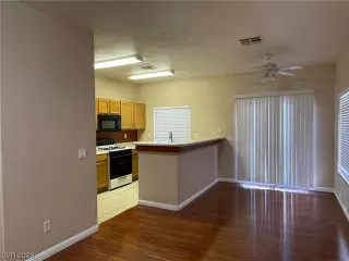 Photo #4: 2541177 Listing 